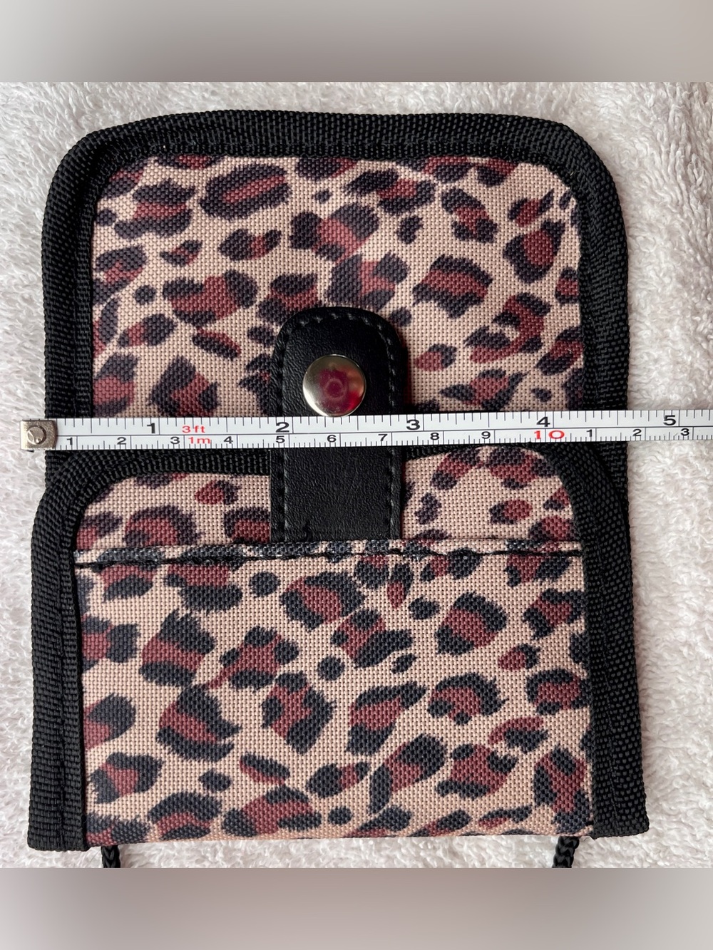 Heys Travel mate neck lanyard cheetah travel organizer/wallet unisex NWOT - Picture 7 of 7